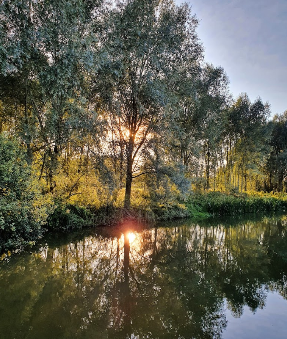 The Grand Union Canal at Stoke Bruerne